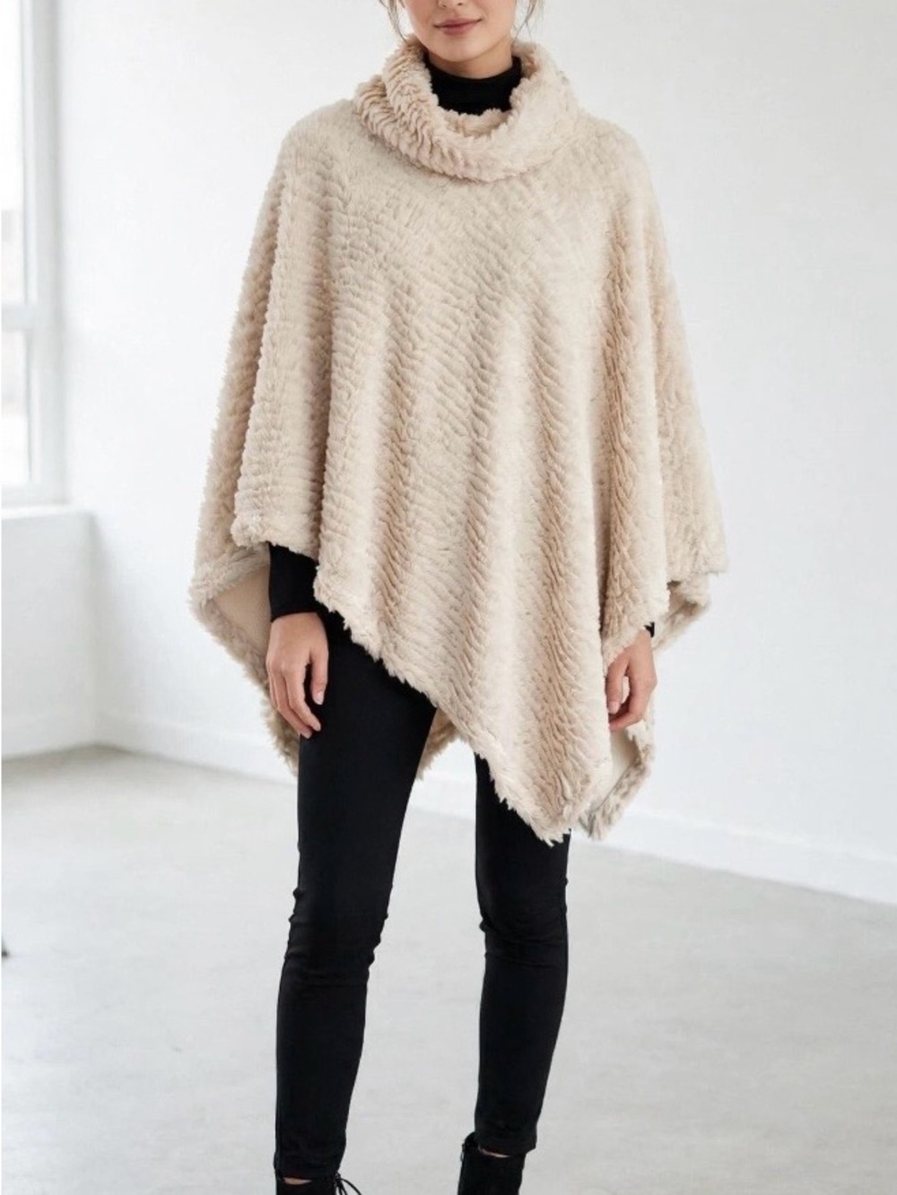 Cozy Faux-Fur Cream Poncho Sweater OS NWT